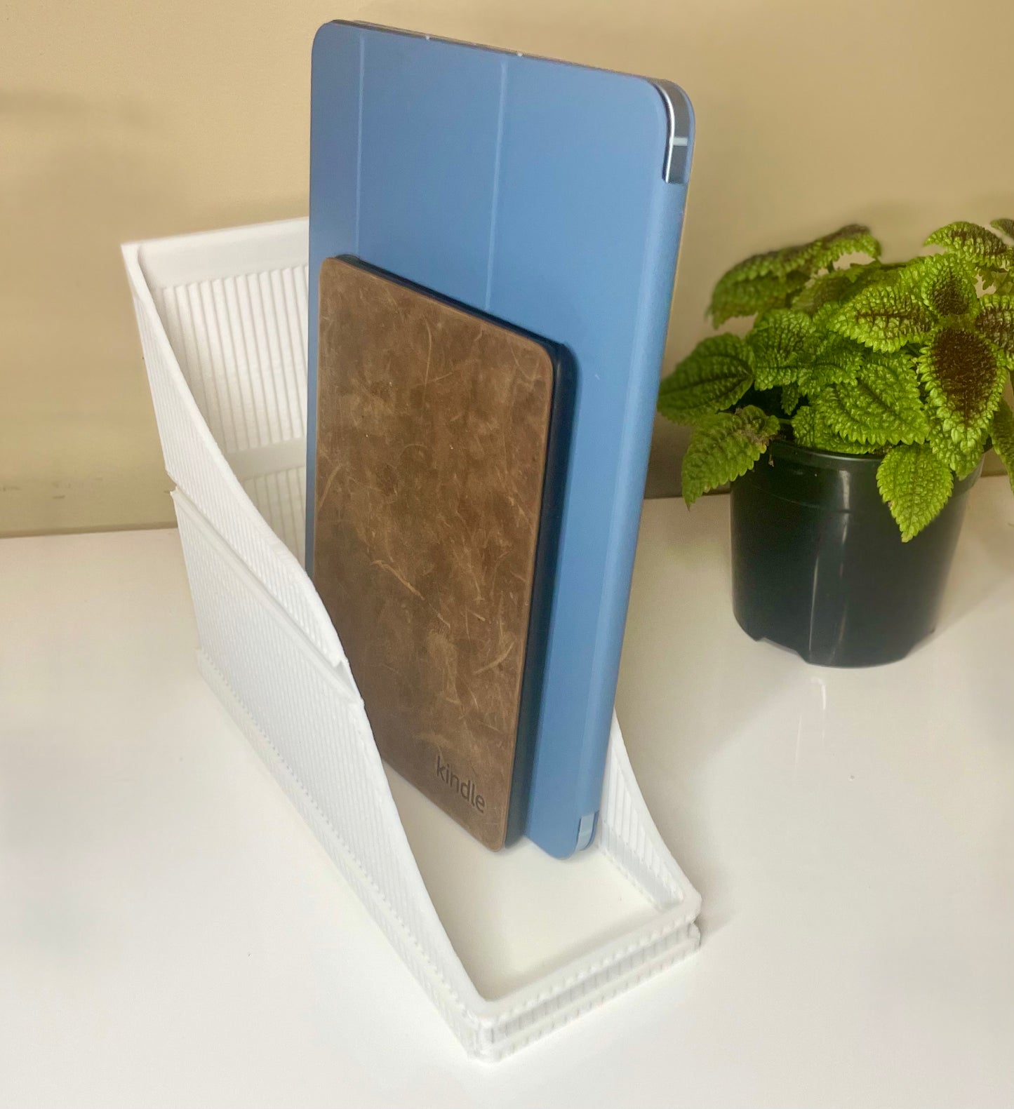 Angled-wall Module Desk Part (24x8x18cm)