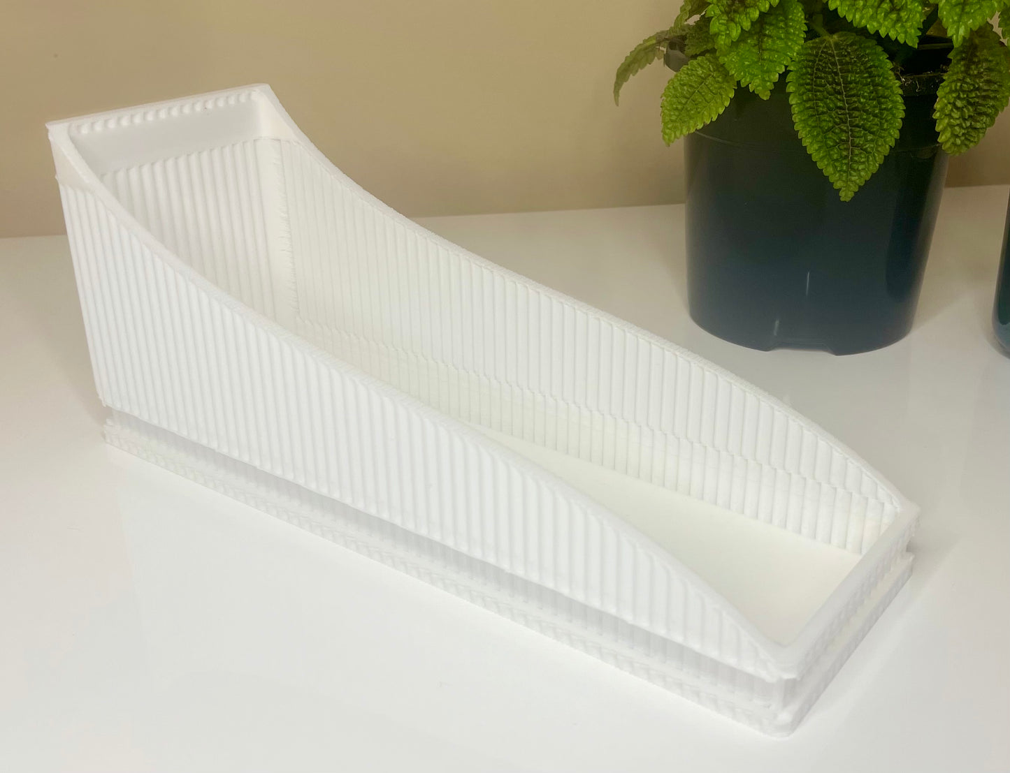 Angled-wall Module Desk Part (24x8x10cm)