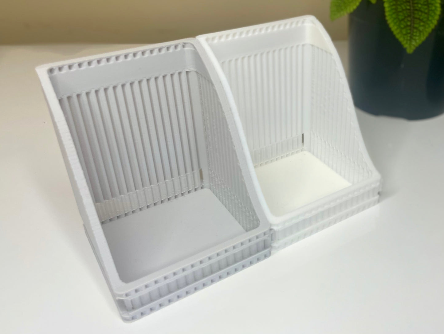 Angled-wall Module Desk Part (8x8x10cm)